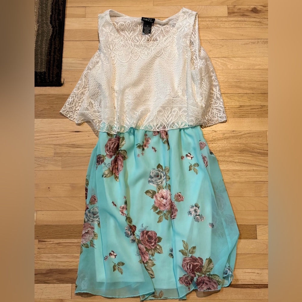Rue21 mini dress, floral pattern.